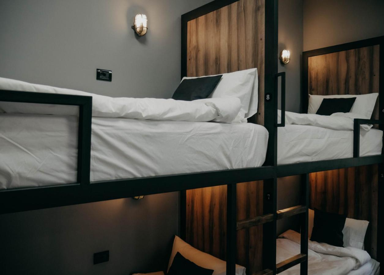 The Maze Hostel Tirana Eksteriør billede