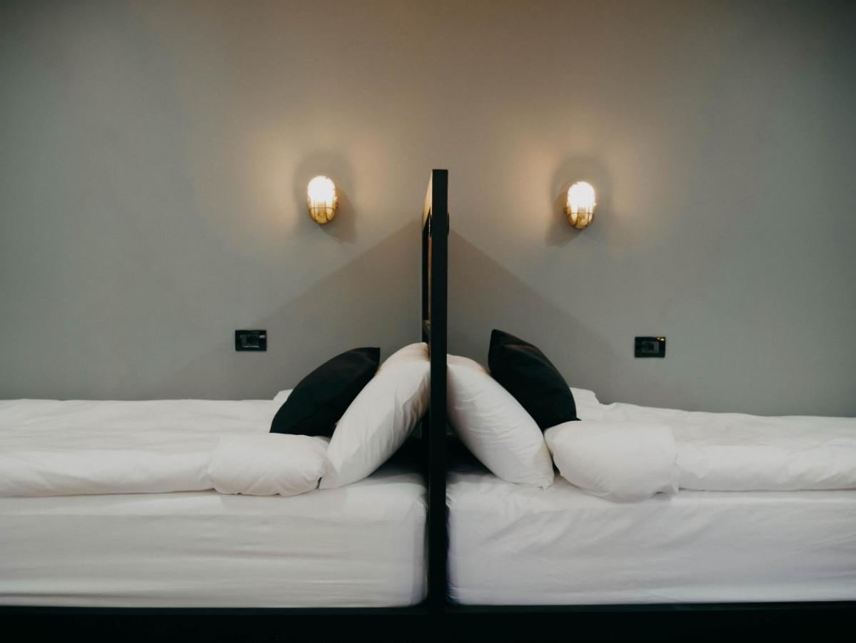 The Maze Hostel Tirana Eksteriør billede
