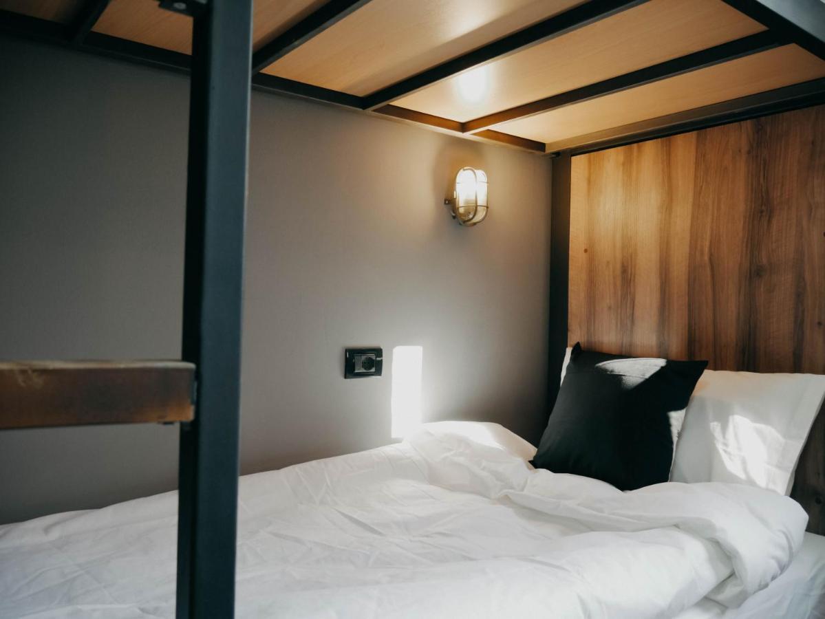 The Maze Hostel Tirana Eksteriør billede