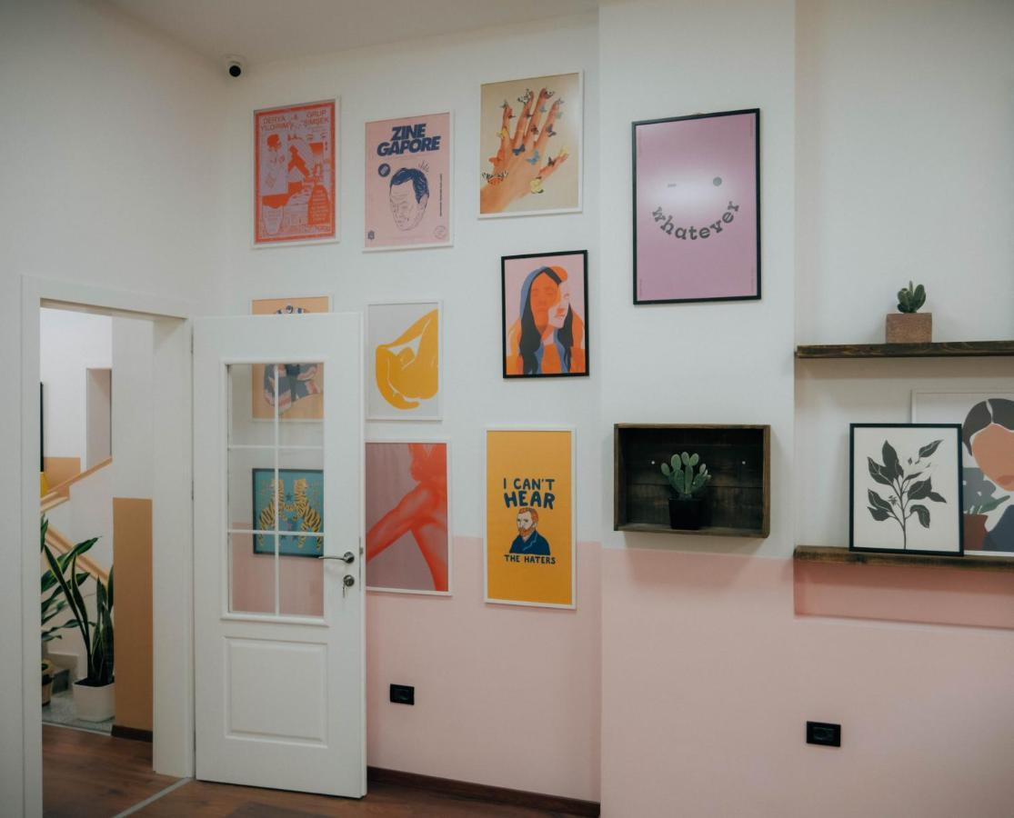 The Maze Hostel Tirana Eksteriør billede