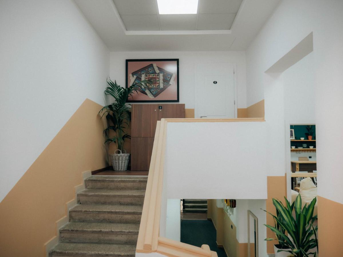The Maze Hostel Tirana Eksteriør billede