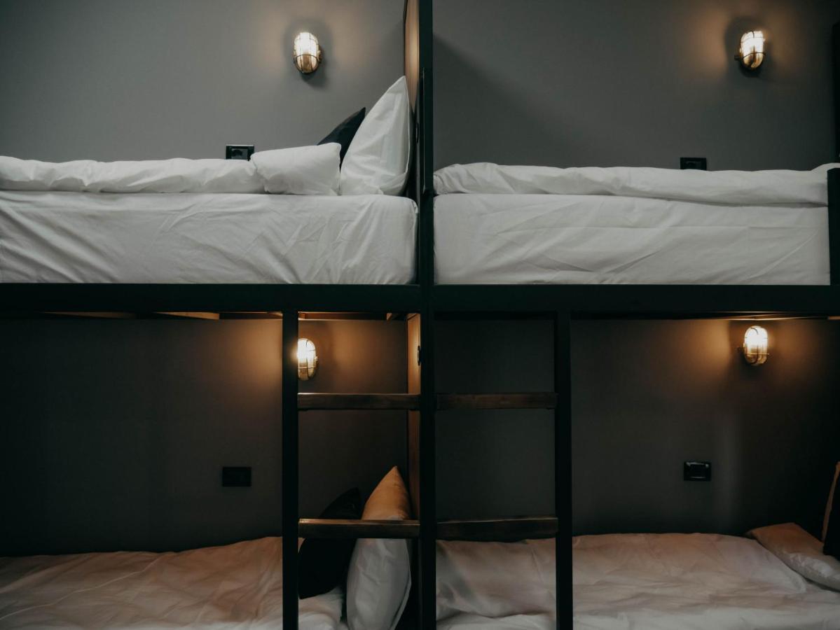 The Maze Hostel Tirana Eksteriør billede