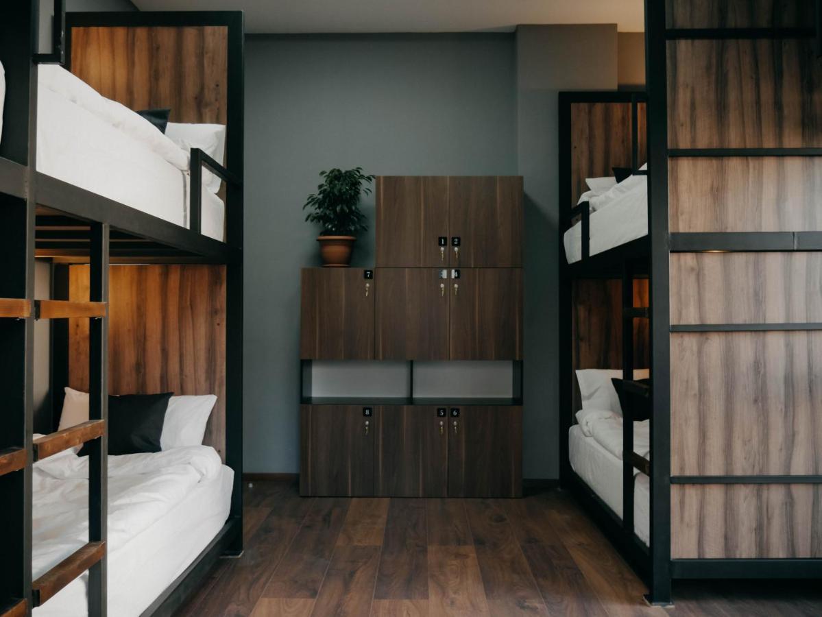 The Maze Hostel Tirana Eksteriør billede
