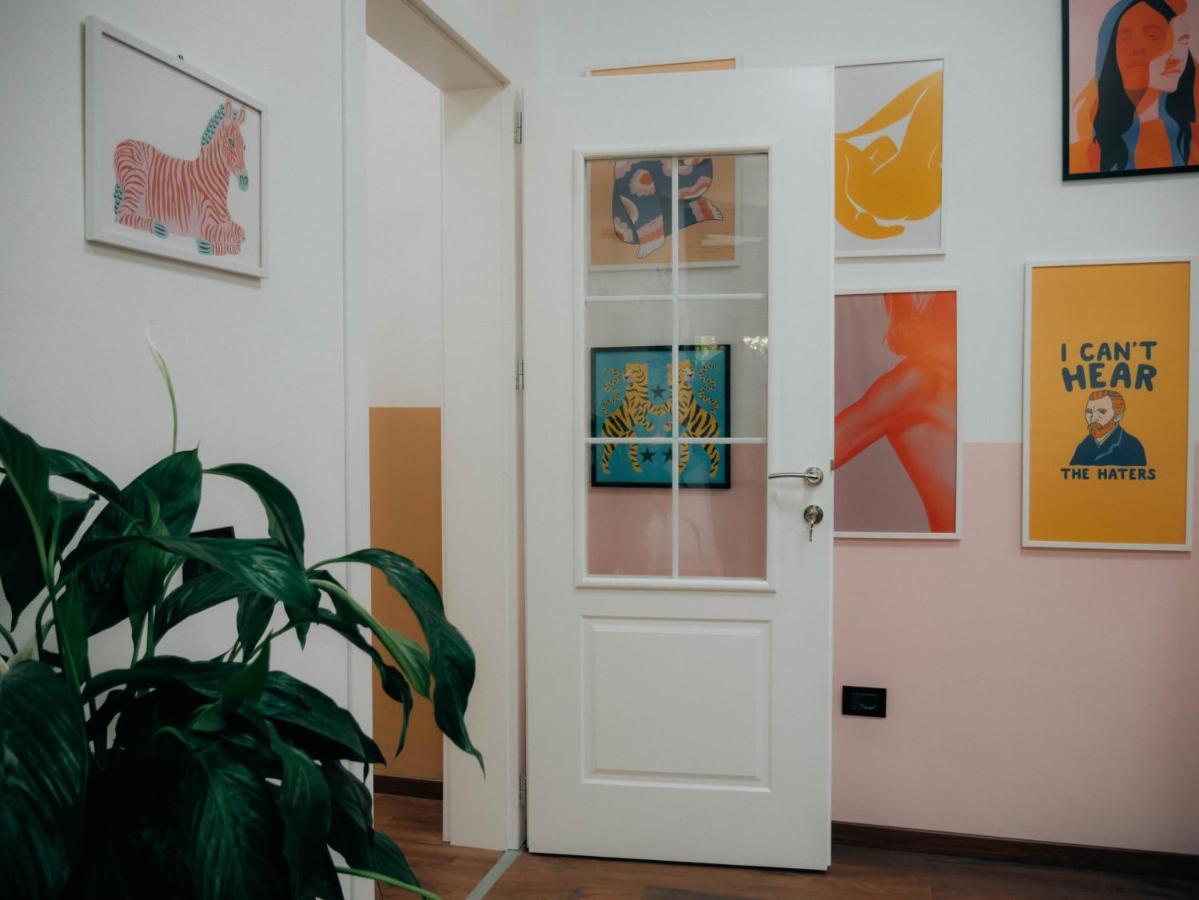 The Maze Hostel Tirana Eksteriør billede